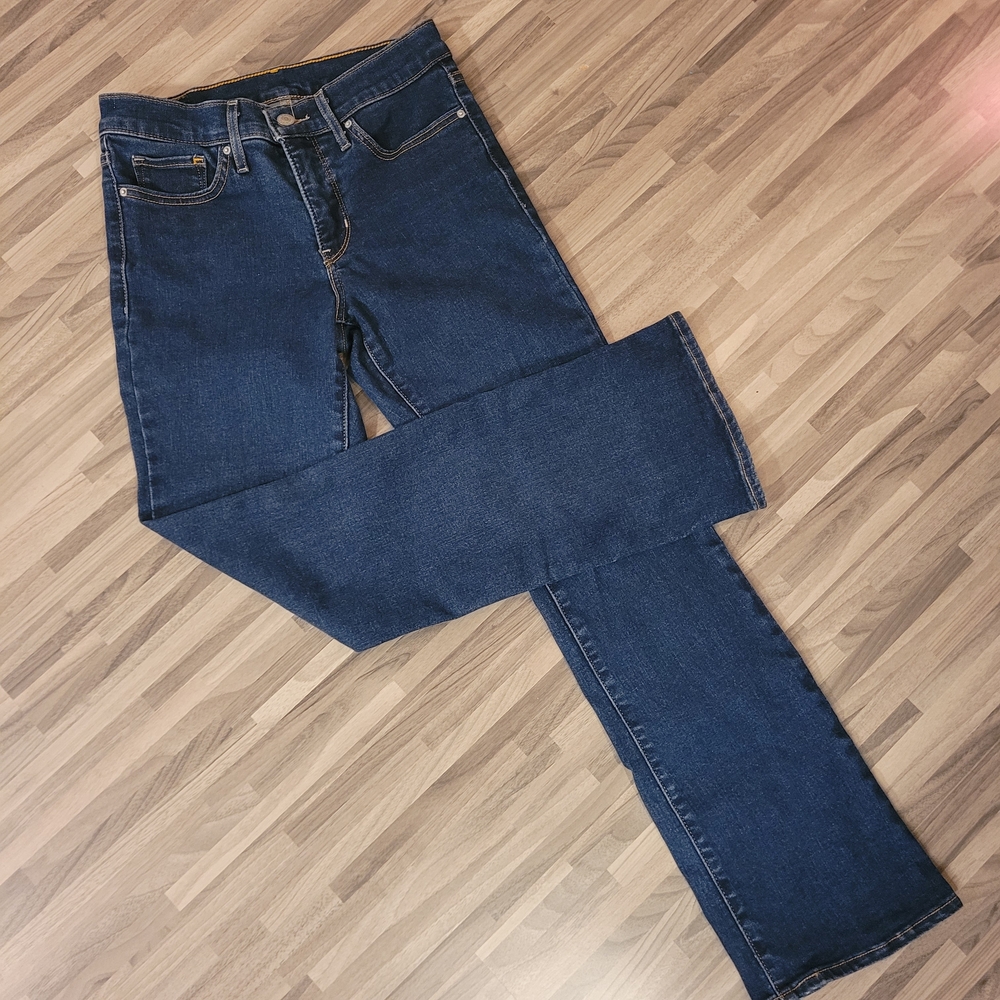 Levi's Dark Blue Straight Leg Women's Jeans Size 26
